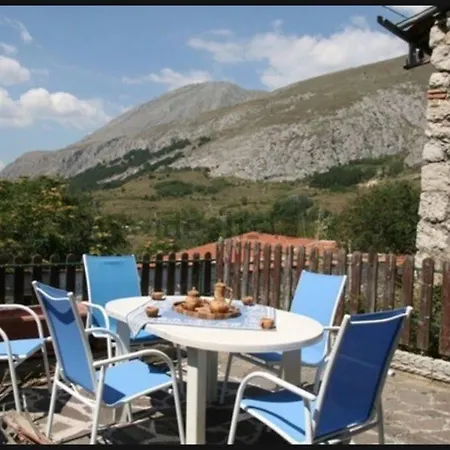 Lägenhet Oasi Nel Borgo Aielli